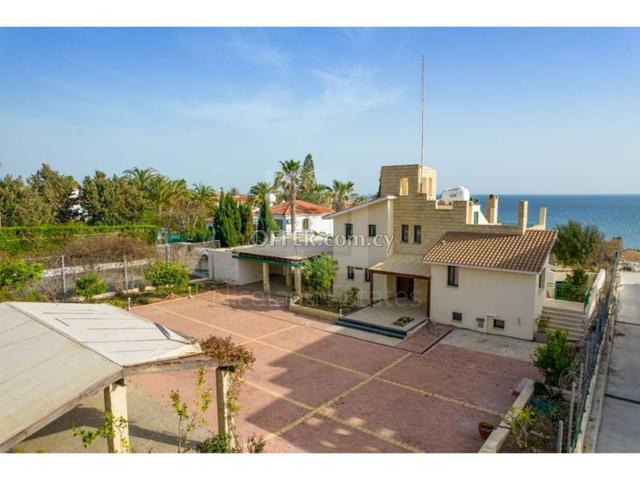Large seaside villa for sale in Peyia area of Paphos: https://www.offer.com.cy/en/large-seaside-villa-for-sale-in-peyia-area-of-paphos/21-664980/ (www.offer.com.cy)