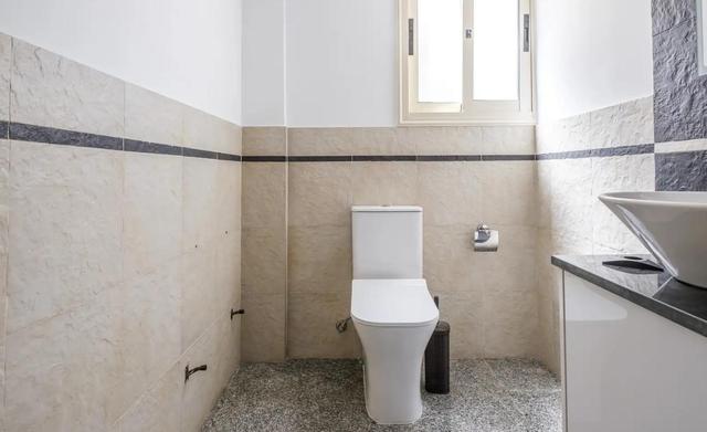 4-bedroom villa in Limassol №153448: https://dom.com.cy/en/catalog/rent/153448/ (dom.com.cy)