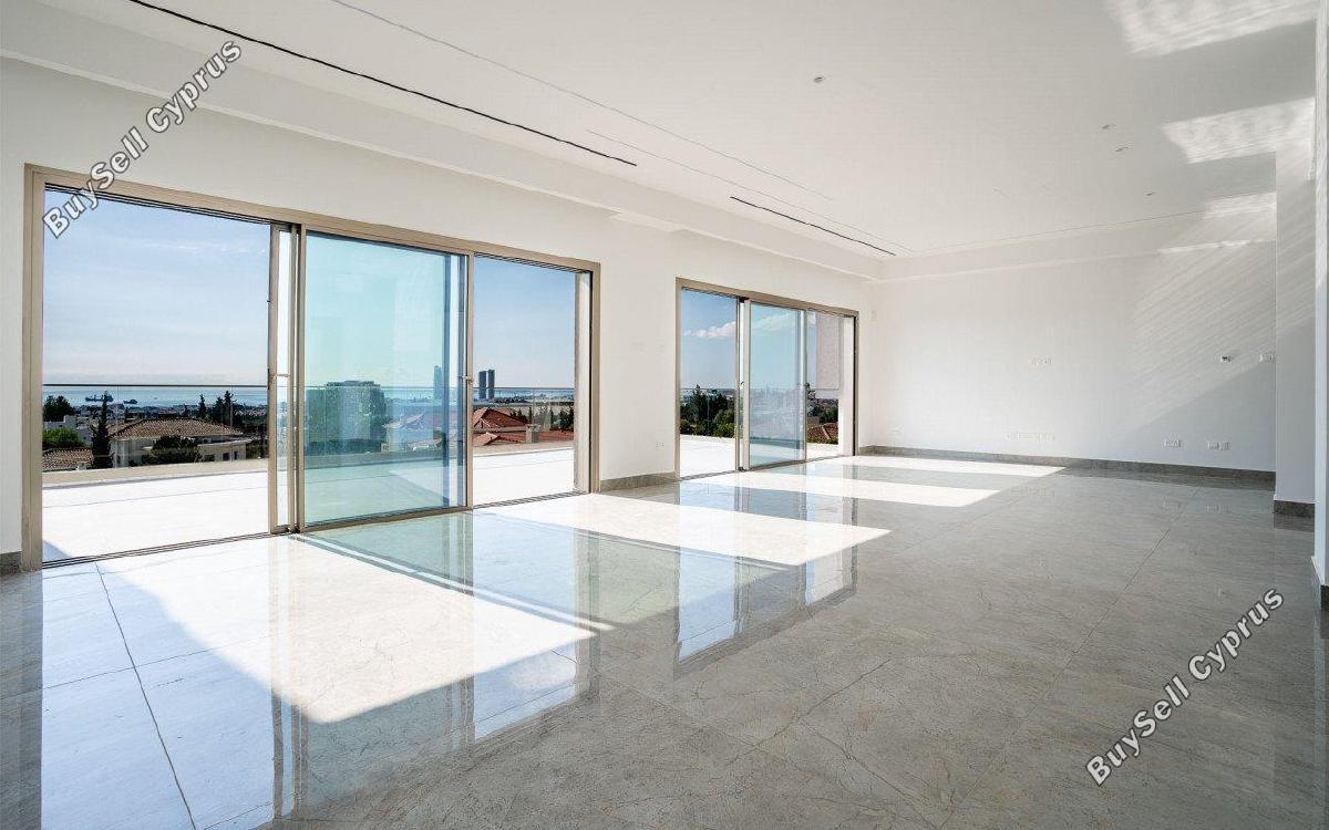 6 Bedroom Detached house to rent in Germasogeia, Limassol: https://www.buysellcyprus.com/property-for-rent/limassol/germasogeia/6-bed-detached-house-to-rent-germasogeia-limassol-1795555.html (www.buysellcyprus.com)