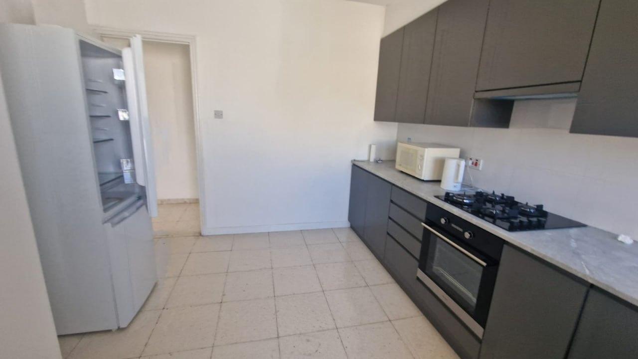 2-bedroom flat in Larnaca №152944: https://dom.com.cy/en/catalog/rent/152944/ (dom.com.cy)