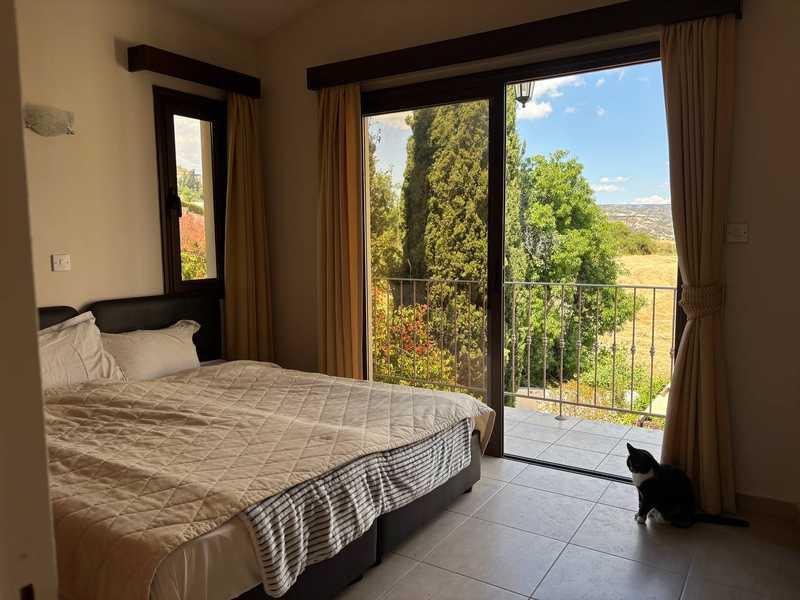  3-bedroom villa to rent: https://www.bazaraki.com/adv/5792553_3-bedroom-villa-to-rent (www.bazaraki.com)