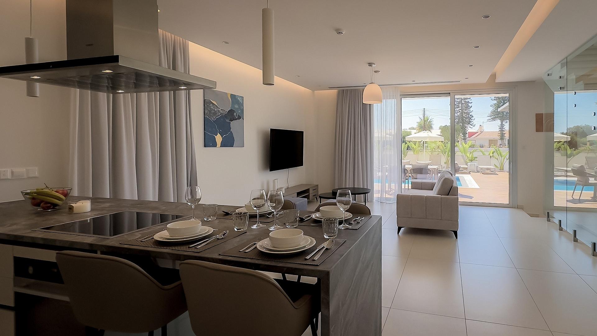 New 4-bedroom villa in Famagusta № 152536: https://dom.com.cy/en/catalog/sale/152536/ (dom.com.cy)