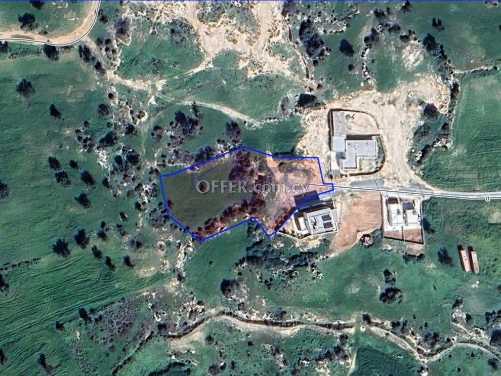 Large Development Land Plot for Sale in Ypsonas: https://www.offer.com.cy/en/large-development-land-plot-for-sale-in-ypsonas/21-816974/ (www.offer.com.cy)