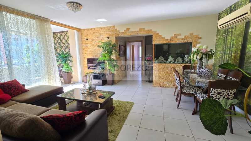 3-bedroom apartment to rent: https://www.bazaraki.com/adv/5794264_3-bedroom-apartment-to-rent (www.bazaraki.com)