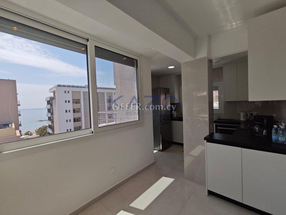 Stunning Penthouse Apartment with Sea View in Neapolis: https://www.offer.com.cy/en/stunning-penthouse-apartment-with-sea-view-in-neapolis/21-816786/ (www.offer.com.cy)
