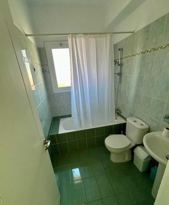  3-bedroom apartment to rent: https://www.bazaraki.com/adv/5797948_3-bedroom-apartment-to-rent (www.bazaraki.com)