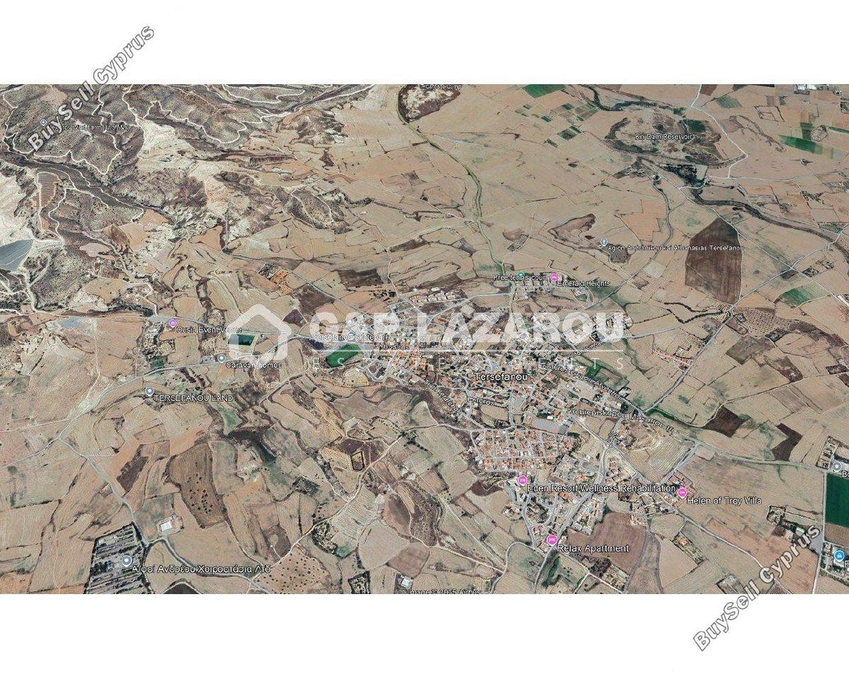 11,372 SQM Land for sale in Tersefanou, Larnaca: https://www.buysellcyprus.com/property-for-sale/larnaca/tersefanou/land-for-sale-tersefanou-larnaca-1792484.html (www.buysellcyprus.com)