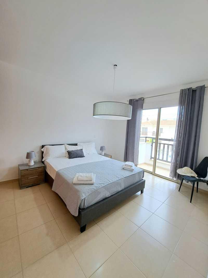 Luxury 3 bedroom villa with a pool: https://www.bazaraki.com/adv/5795916_luxury-3-bedroom-villa-with-a-pool (www.bazaraki.com)