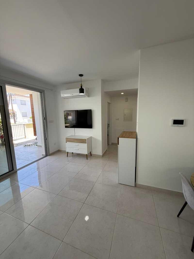2-bedroom apartment to rent: https://www.bazaraki.com/adv/5794563_2-bedroom-apartment-to-rent (www.bazaraki.com)