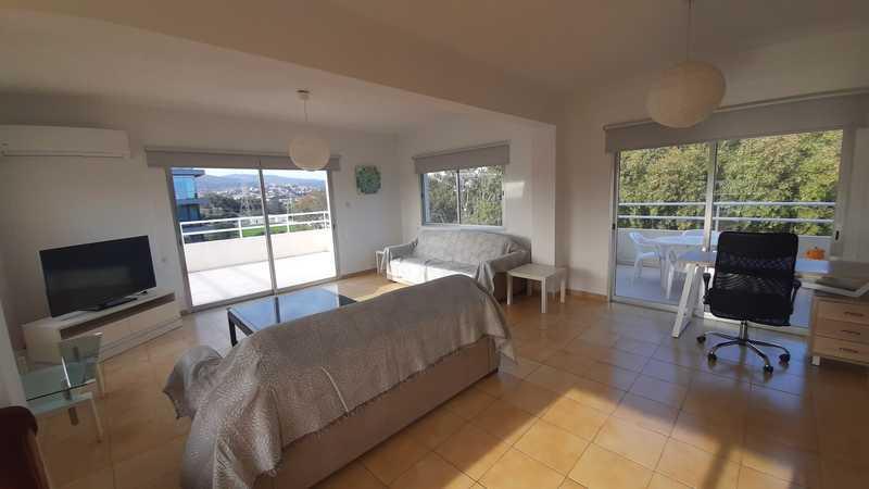 3-bedroom apartment to rent: https://www.bazaraki.com/adv/5787956_3-bedroom-apartment-to-rent (www.bazaraki.com)