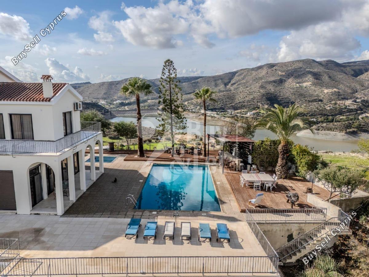 7 Bedroom Detached house to rent in Foinikaria, Limassol: https://www.buysellcyprus.com/property-for-rent/limassol/foinikaria/7-bed-detached-house-to-rent-foinikaria-limassol-1797614.html (www.buysellcyprus.com)