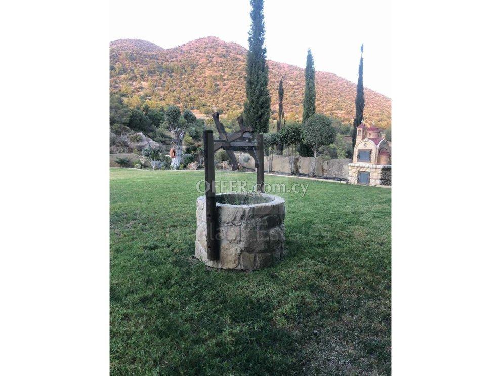 Amazing private five bedroom villa with garden and swimming pool for sale in Apsiou: https://www.offer.com.cy/en/amazing-private-five-bedroom-villa-with-garden-and-swimming-pool-for-sale-in-apsiou/21-718730/ (www.offer.com.cy)