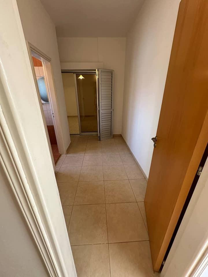 House for rent
1400 negotiable 
1 deposite 
In Episkopi 
3 bedrooms 1 open kitchen big baranda sea g: https://www.facebook.com/marketplace/item/1070942791624263 (www.facebook.com)