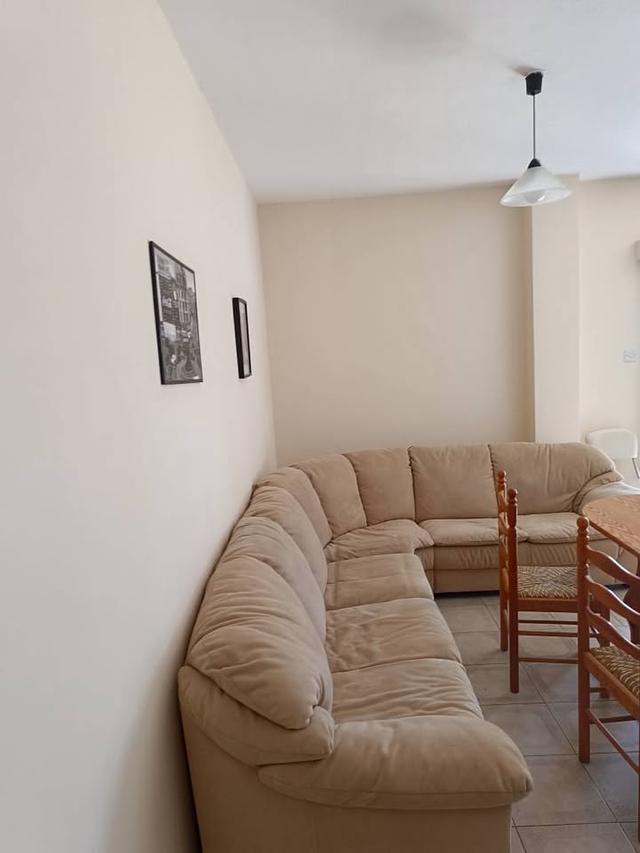 2 bedroom flat: https://www.facebook.com/marketplace/item/1026865659539266 (www.facebook.com)