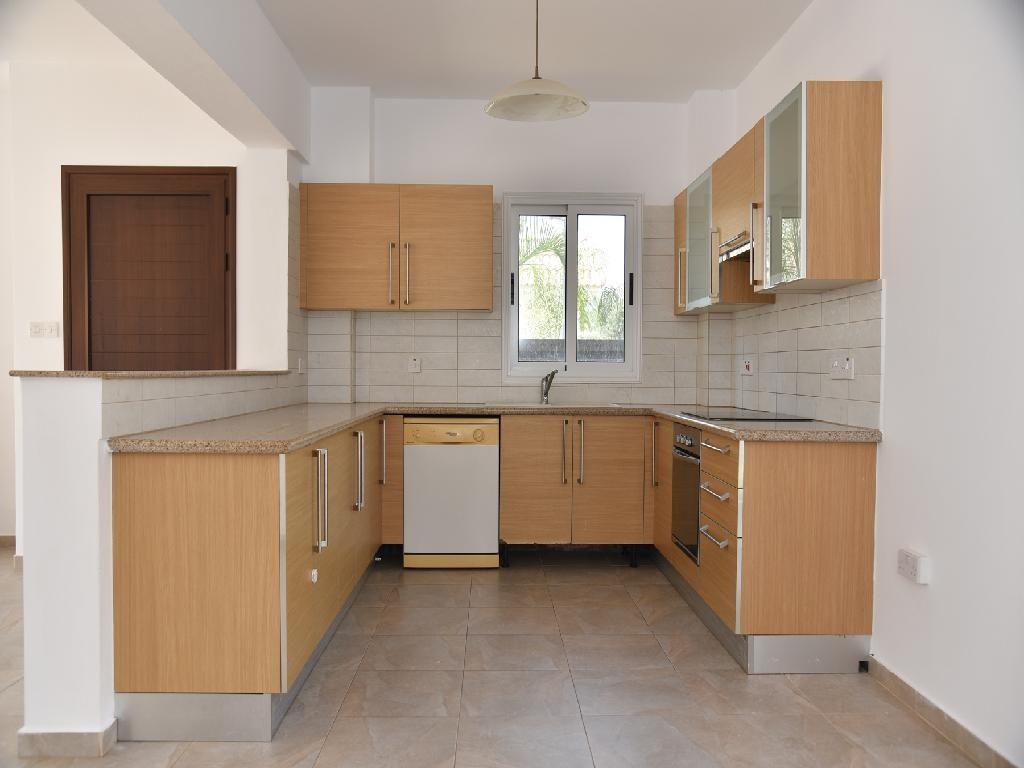 3 Bedroom Detached House For Sale: https://www.zyprus.com/property/39395/3-bedrooms-house-detached-house-in-kapparis-paralimni-famagusta (www.zyprus.com)
