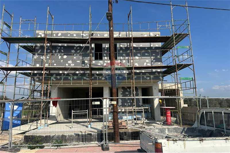 3-bedroom detached house for sale: https://www.bazaraki.com/adv/5789311_3-bedroom-detached-house-for-sale (www.bazaraki.com)