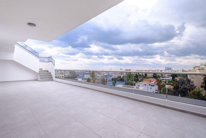 New 6-bedroom penthouse for rent in Town Center Larnaca, Cyprus. - Object № 150079: https://dom.com.cy/en/catalog/rent/150079/ (dom.com.cy)