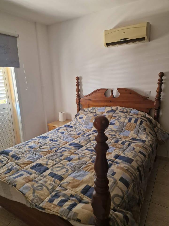 Apartment for rent: https://www.facebook.com/marketplace/item/1332107928087057 (www.facebook.com)