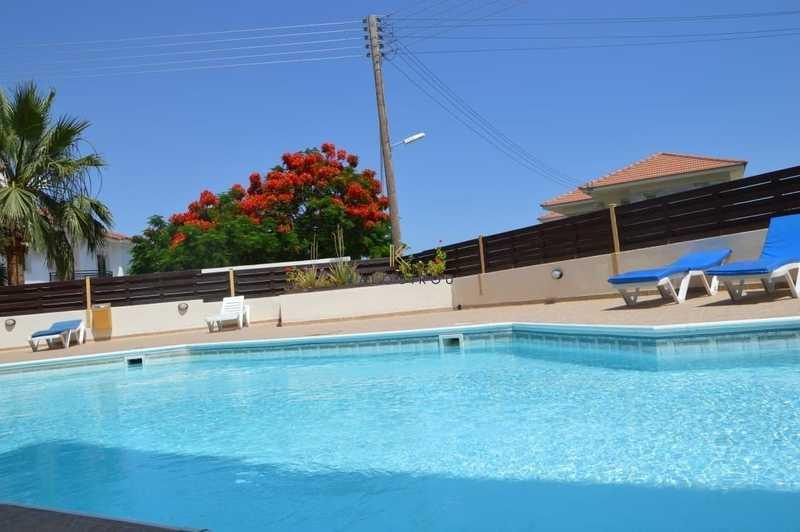1-bedroom apartment to rent: https://www.bazaraki.com/adv/5791291_1-bedroom-apartment-to-rent (www.bazaraki.com)
