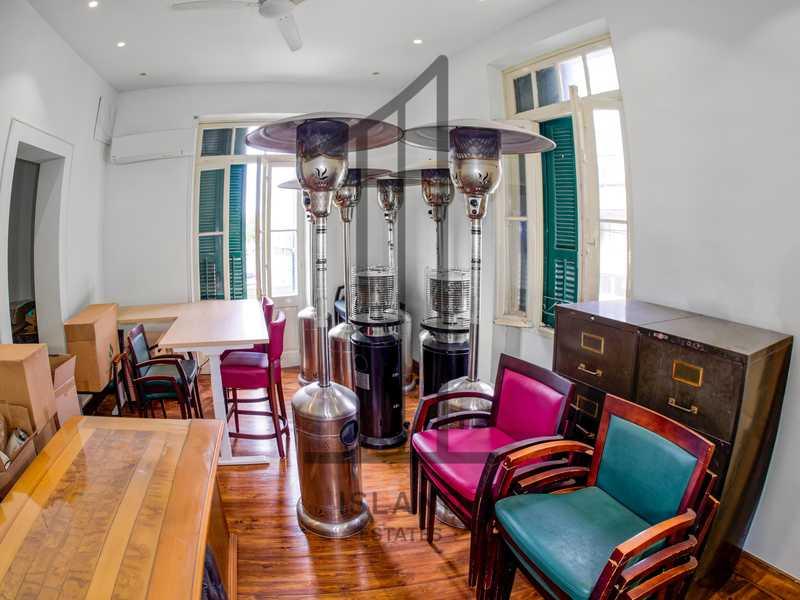 Fully equipped restaurant with optional 550m parking: https://www.bazaraki.com/adv/5789398_fully-equipped-restaurant-with-optional-550m-parking (www.bazaraki.com)