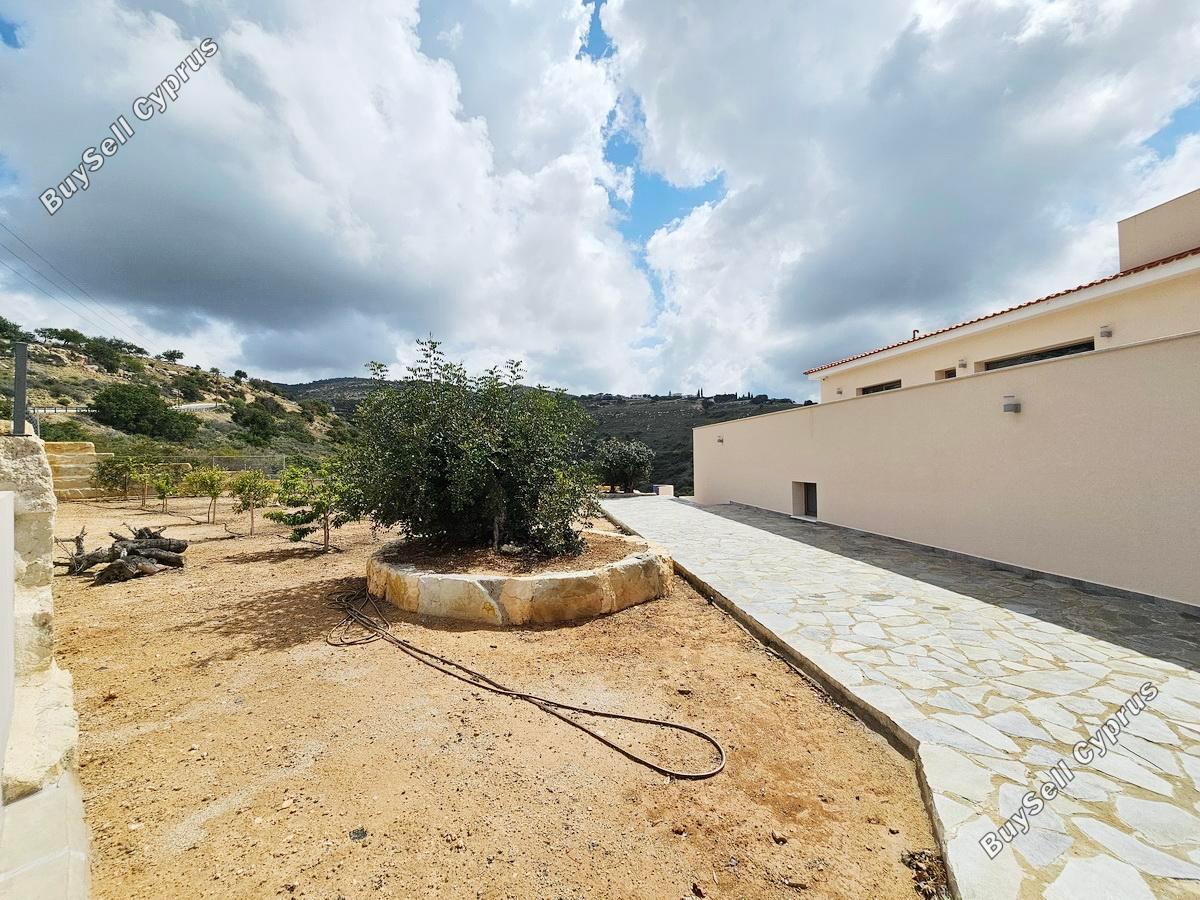 4 Bedroom Detached house for sale in Akoursos, Paphos: https://www.buysellcyprus.com/property-for-sale/paphos/akoursos/4-bed-detached-house-for-sale-akoursos-paphos-1799539.html (www.buysellcyprus.com)