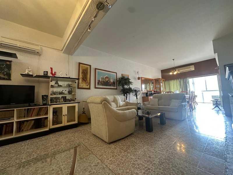 3-bedroom apartment for sale: https://www.bazaraki.com/adv/5796803_3-bedroom-apartment-for-sale (www.bazaraki.com)