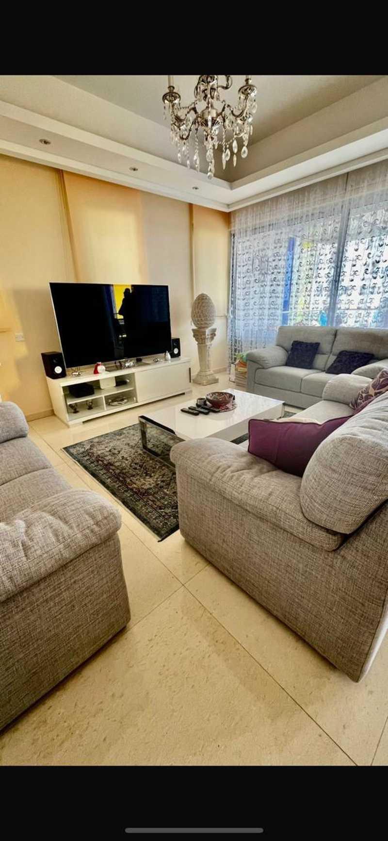 3-bedroom apartment to rent: https://www.bazaraki.com/adv/5792415_3-bedroom-apartment-to-rent (www.bazaraki.com)