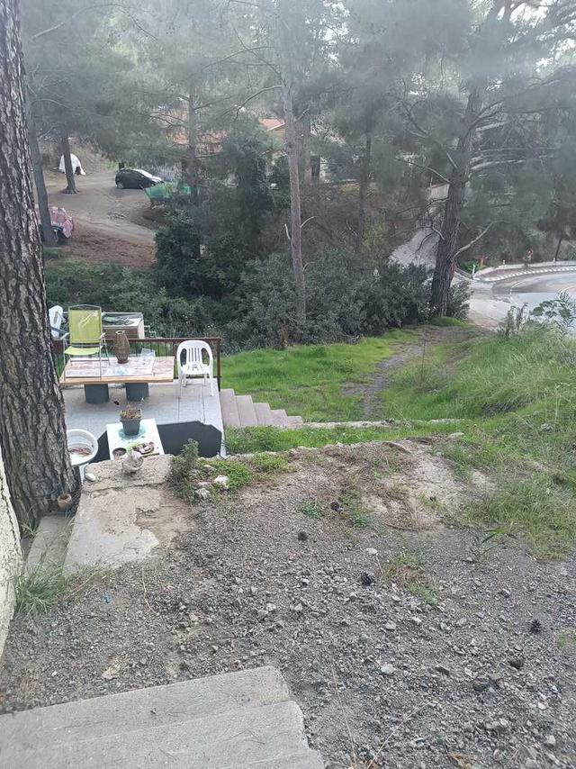 Residential land 1900 m²: https://www.bazaraki.com/adv/5792417_residential-land-1900-m2 (www.bazaraki.com)