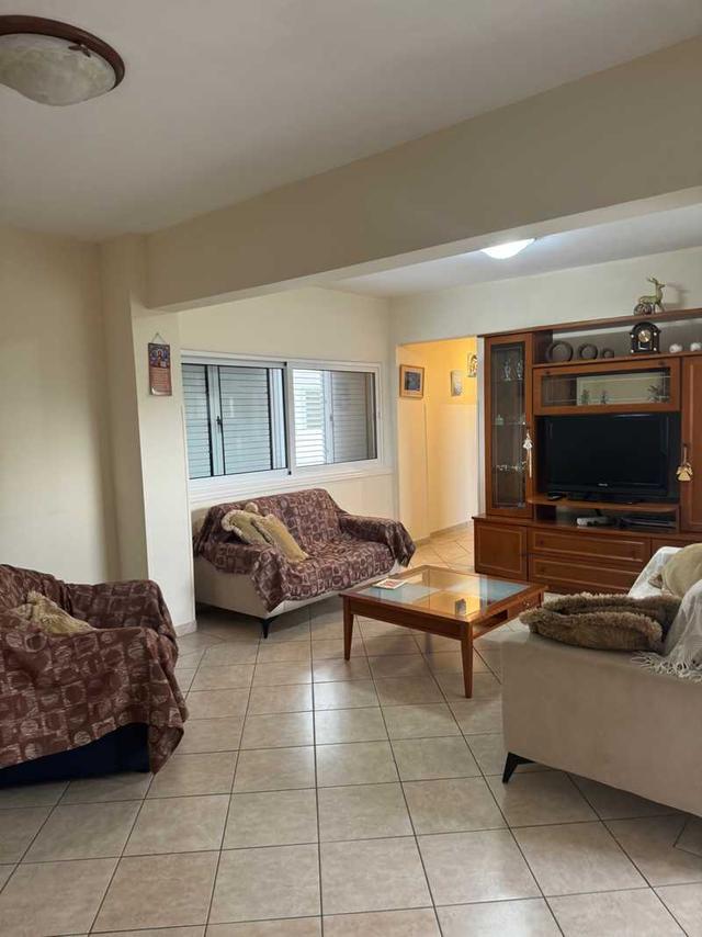 3-bedroom apartment to rent: https://www.bazaraki.com/adv/5766312_3-bedroom-apartment-to-rent (www.bazaraki.com)