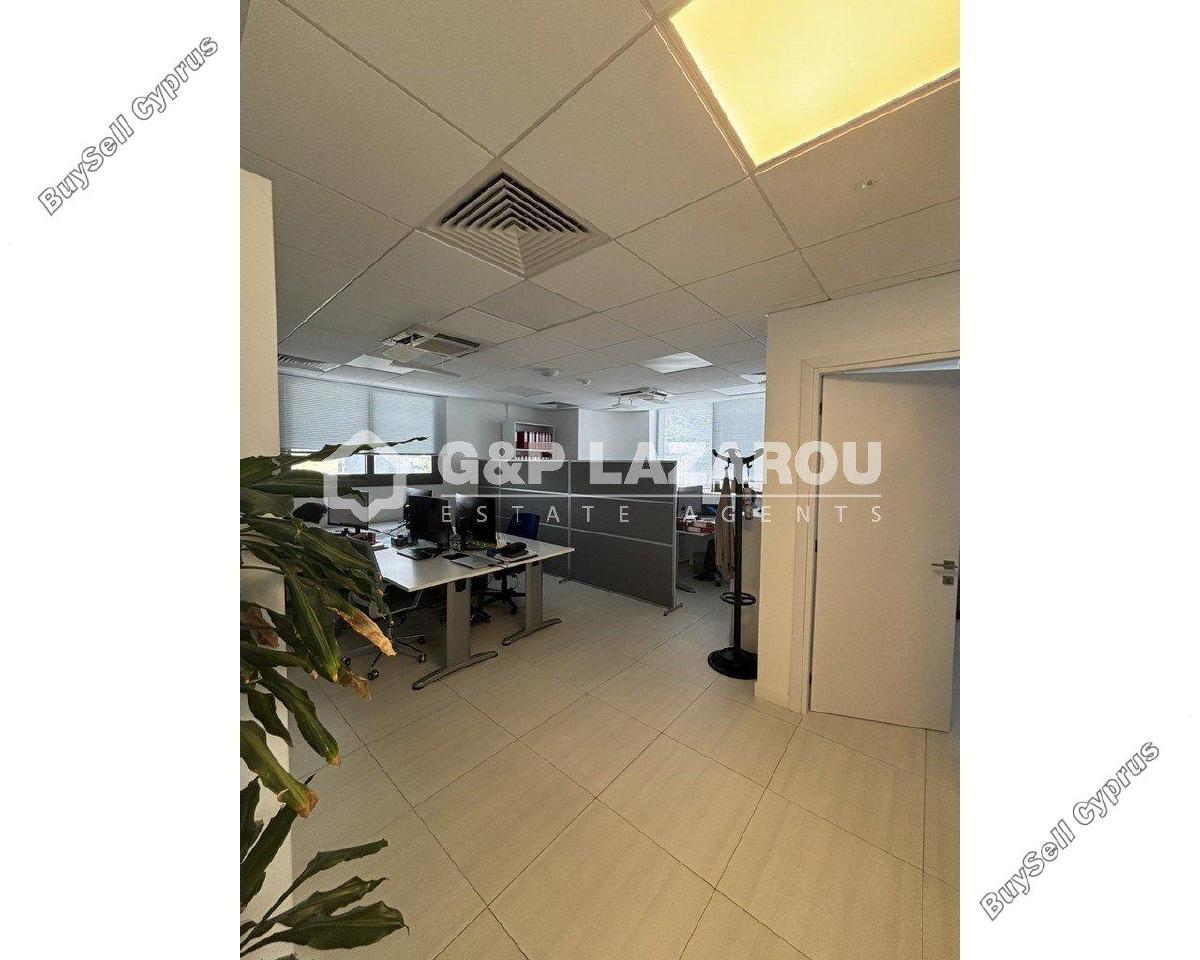 Office to rent in Kaimakli, Nicosia: https://www.buysellcyprus.com/property-for-rent/nicosia/kaimakli/office-to-rent-kaimakli-nicosia-1796535.html (www.buysellcyprus.com)