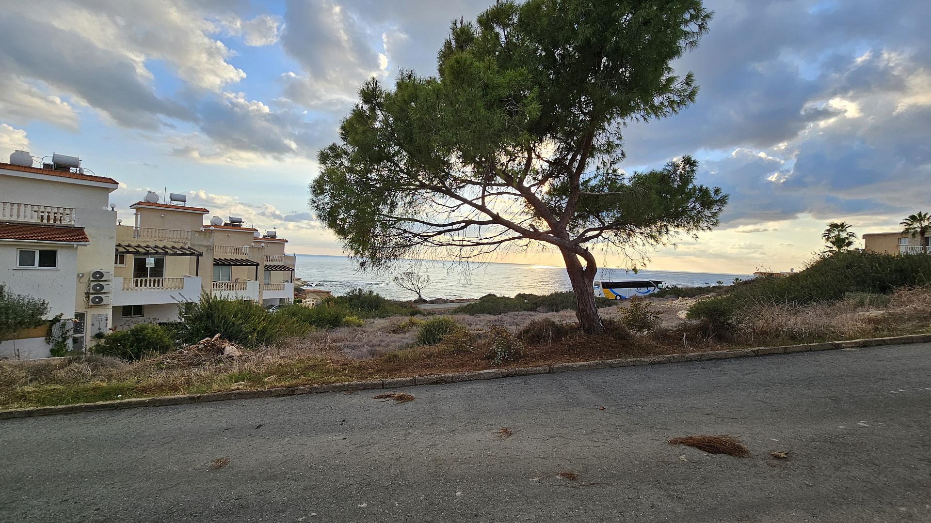 New 4-bedroom villa in Paphos № 136800: https://dom.com.cy/en/catalog/sale/136800/ (dom.com.cy)