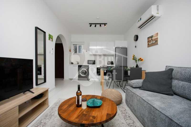 1-bedroom apartment for sale: https://www.bazaraki.com/adv/5765632_1-bedroom-apartment-for-sale (www.bazaraki.com)
