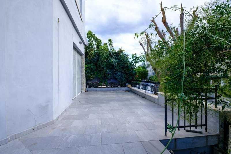 4-bedroom detached house for sale: https://www.bazaraki.com/adv/5798626_4-bedroom-detached-house-for-sale (www.bazaraki.com)