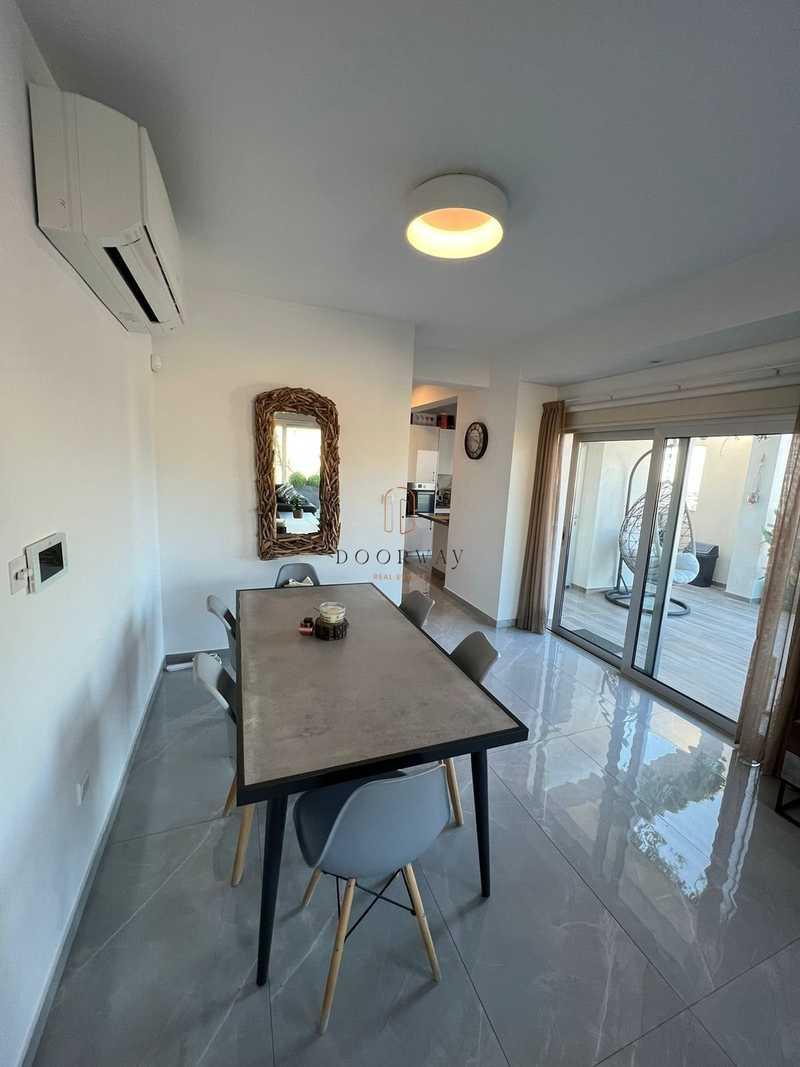 3-bedroom penthouse for sale: https://www.bazaraki.com/adv/5794775_3-bedroom-penthouse-for-sale (www.bazaraki.com)