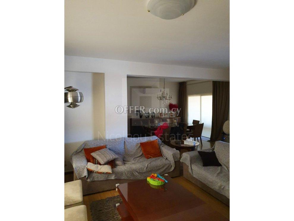 Large three bedroom penthouse for sale in Kapsalos area: https://www.offer.com.cy/en/large-three-bedroom-penthouse-for-sale-in-kapsalos-area/21-718664/ (www.offer.com.cy)