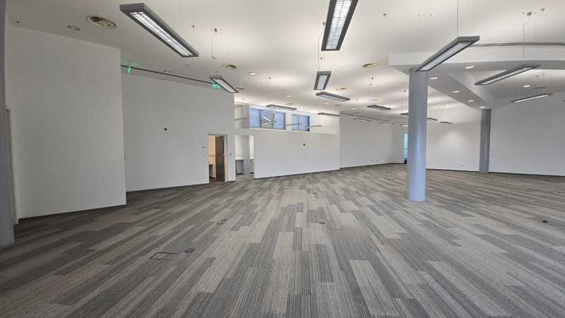 Luxury open plan office 582 sq.m.: https://www.bazaraki.com/adv/5765918_luxury-open-plan-office-582-sq-m (www.bazaraki.com)