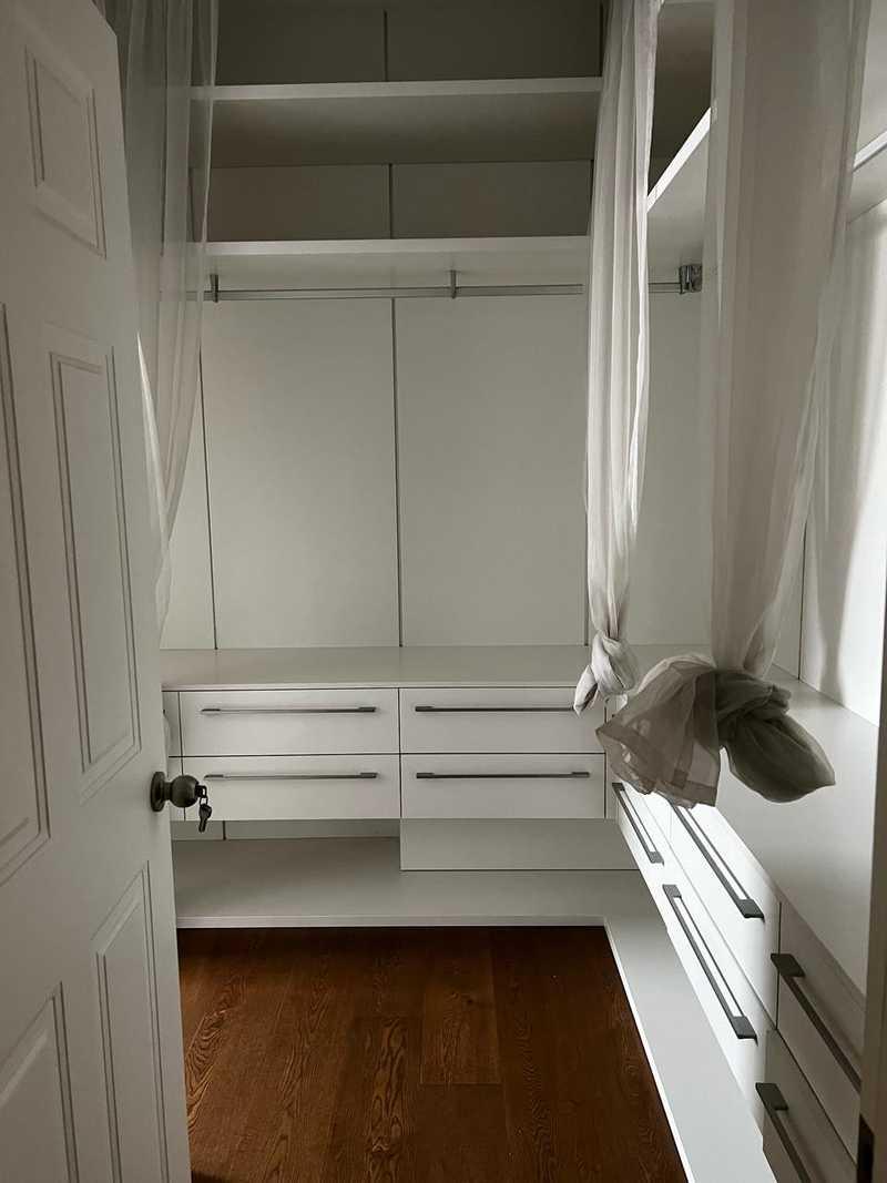 3-bedroom penthouse to rent: https://www.bazaraki.com/adv/5787125_3-bedroom-penthouse-to-rent (www.bazaraki.com)