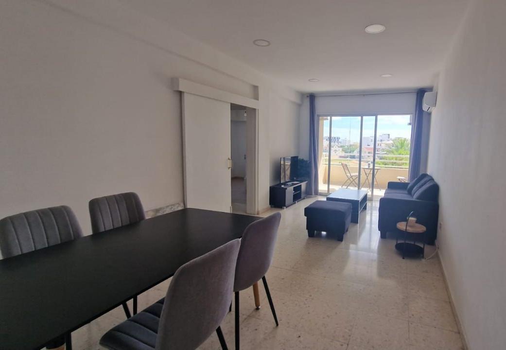 2-bedroom flat in Larnaca №152944: https://dom.com.cy/en/catalog/rent/152944/ (dom.com.cy)