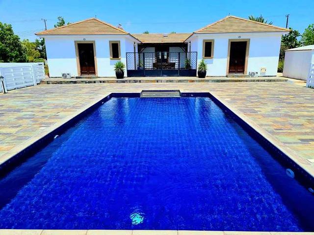 5-bedroom villa to rent: https://www.bazaraki.com/adv/5759486_5-bedroom-villa-to-rent (www.bazaraki.com)