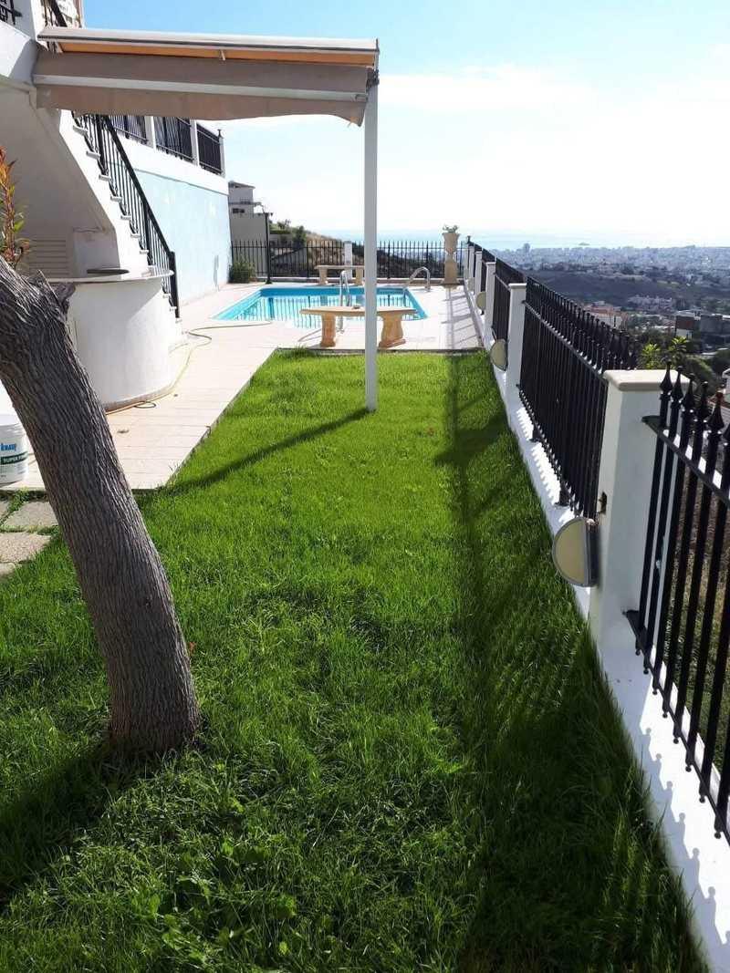 7-bedroom villa for sale: https://www.bazaraki.com/adv/5761890_7-bedroom-villa-for-sale (www.bazaraki.com)