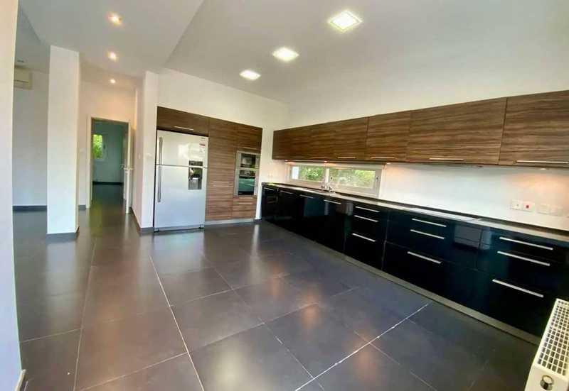 2-bedroom apartment to rent: https://www.bazaraki.com/adv/5790562_2-bedroom-apartment-to-rent (www.bazaraki.com)