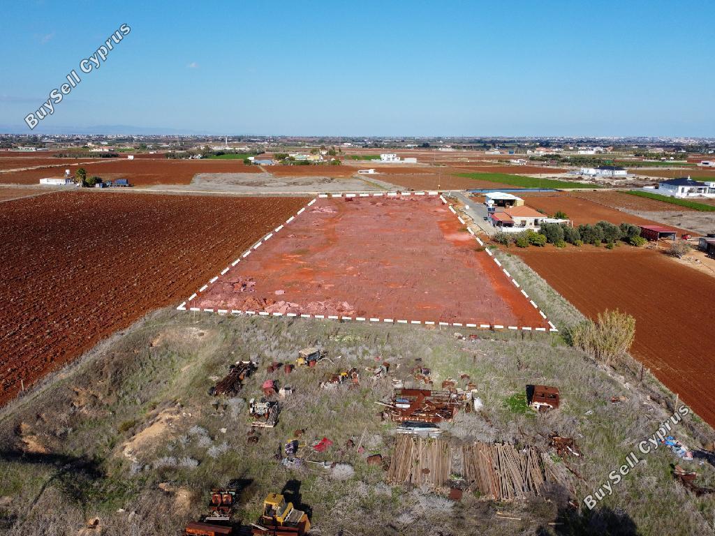 9,330 SQM Land for sale in Xylofagou, Larnaca: https://www.buysellcyprus.com/property-for-sale/larnaca/xylofagou/land-for-sale-xylofagou-larnaca-1794173.html (www.buysellcyprus.com)