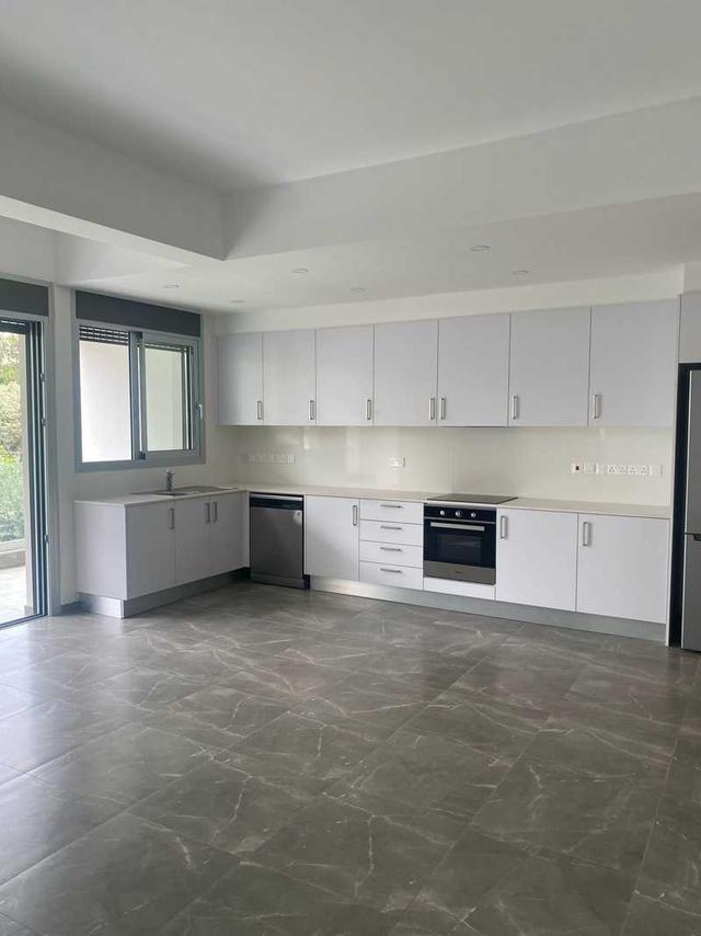 2-bedroom apartment to rent: https://www.bazaraki.com/adv/5793031_2-bedroom-apartment-to-rent (www.bazaraki.com)