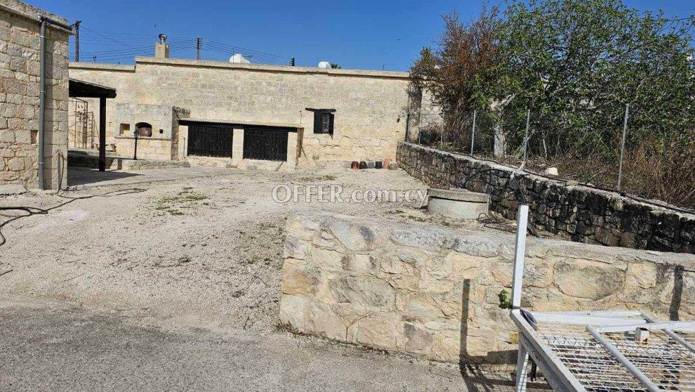 4 Bed Detached House for rent in Lasa, Paphos: https://www.offer.com.cy/en/4-bed-detached-house-for-rent-in-lasa-paphos/21-816903/ (www.offer.com.cy)
