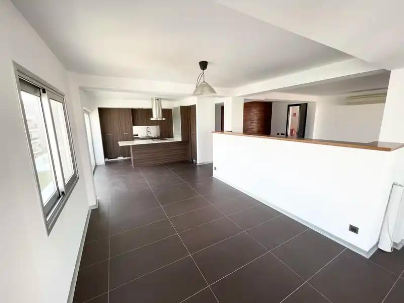 3-bedroom penthouse to rent: https://www.bazaraki.com/adv/5797083_3-bedroom-penthouse-to-rent (www.bazaraki.com)