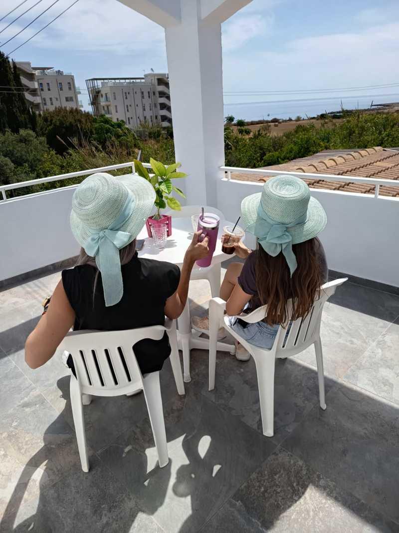 Sunny beach_ one bedroom apartment: https://www.bazaraki.com/adv/5797388_sunny-beach-one-bedroom-apartment (www.bazaraki.com)