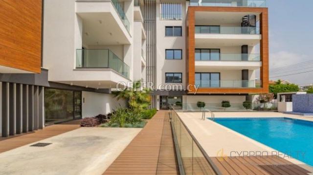 3 Bedroom Penthouse in Dasoudi Area: https://www.offer.com.cy/en/3-bedroom-penthouse-in-dasoudi-area/21-665600/ (www.offer.com.cy)