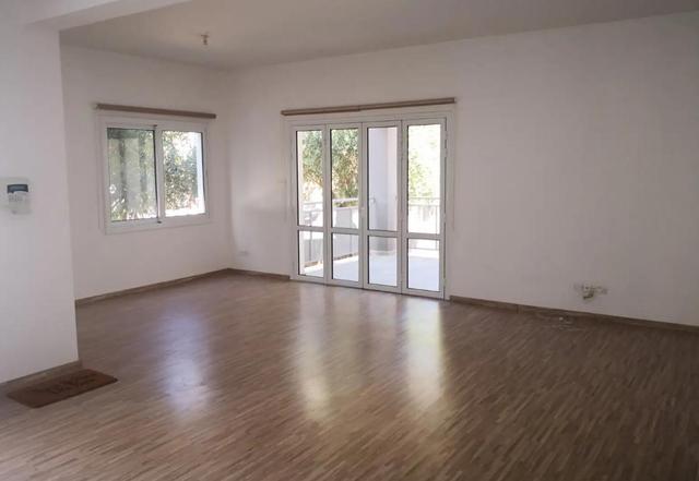 3-bedroom flat in Limassol №152142: https://dom.com.cy/en/catalog/rent/152142/ (dom.com.cy)