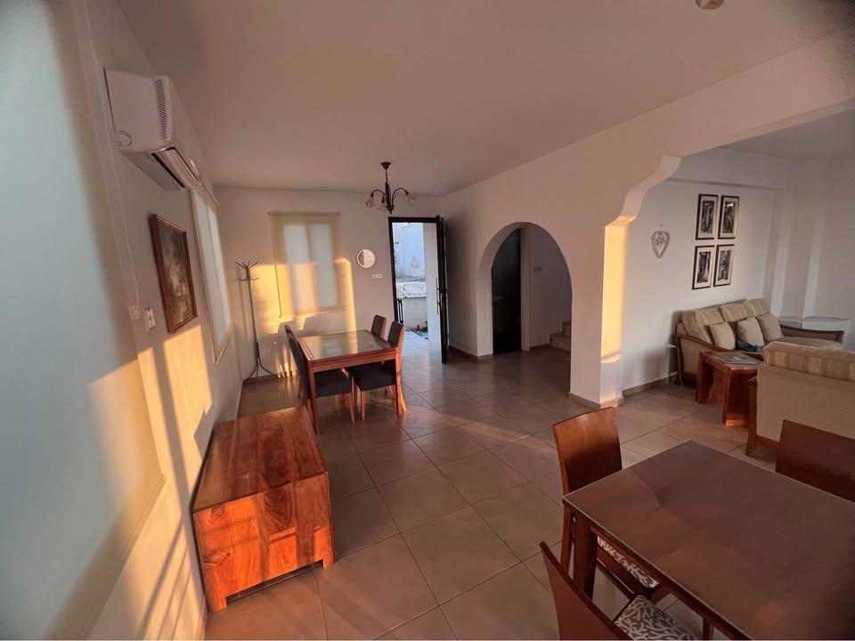 For rent private 4 bedroom villa with full sea view located in olympos close to international school: https://www.facebook.com/marketplace/item/582329684313428 (www.facebook.com)