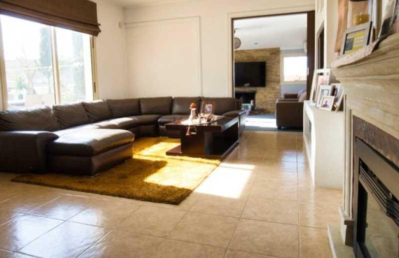 3-bedroom villa for sale: https://www.bazaraki.com/adv/5787037_3-bedroom-villa-for-sale (www.bazaraki.com)